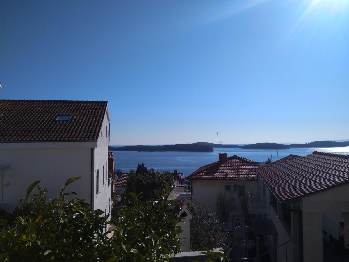 Apartmani Marinka Viskovic Hvar Town Buitenkant foto